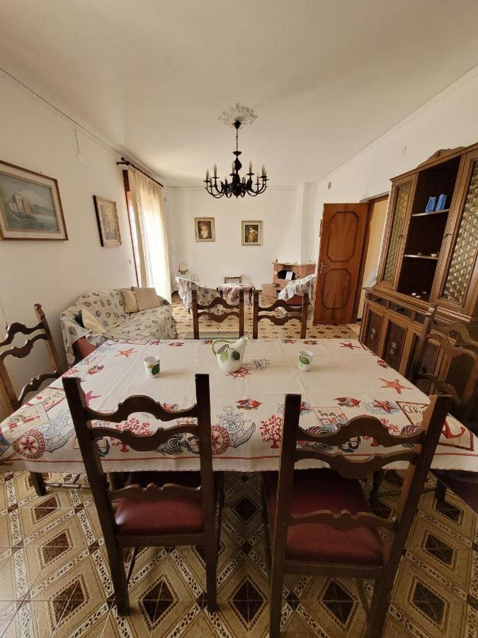 A Casa Di Nonna Gio Apartment ปาแลร์โม ภายนอก รูปภาพ