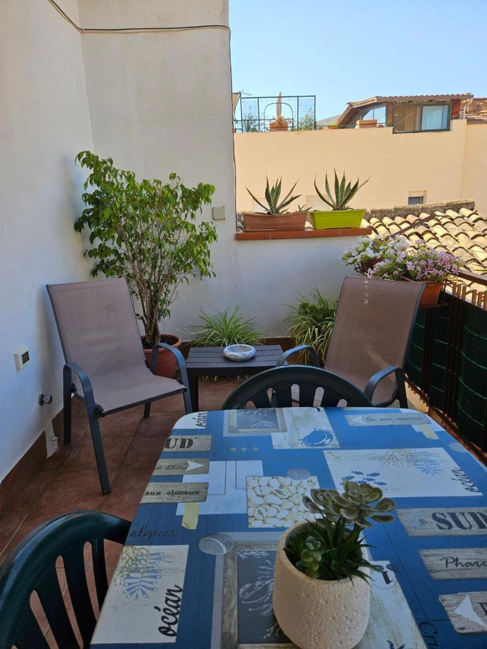 A Casa Di Nonna Gio Apartment ปาแลร์โม ภายนอก รูปภาพ